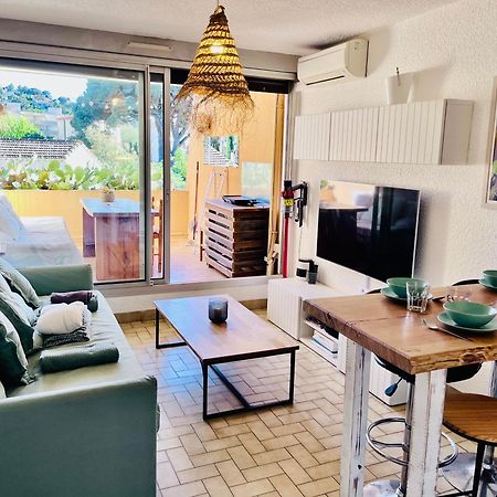 Cosy Deux Pieces Pour 4 Personnes En Centre Ville Classe Cavalaire-sur-Mer Bagian luar foto